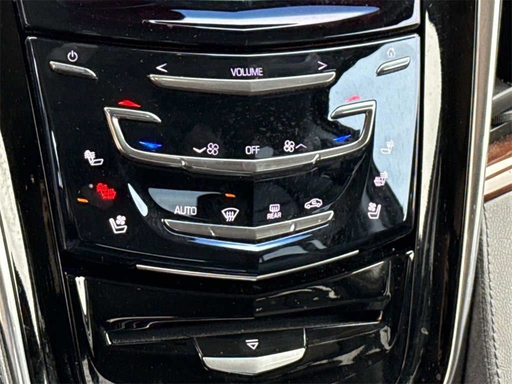 Used 2017 Cadillac Escalade Premium Luxury image 24