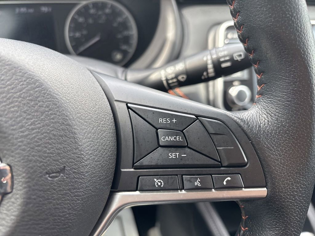 Used 2020 Nissan Kicks SR w/ Exterior Package image 19