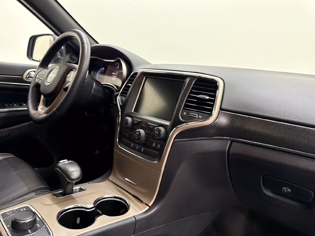 Used 2015 Jeep Grand Cherokee Limited AWD/4WD image 28