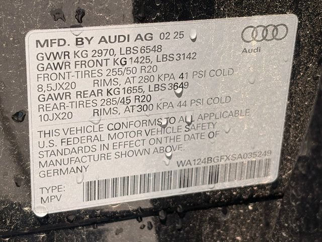 Used 2025 Audi Q6 e-tron Premium Plus w/ Premium Plus AWD/4WD image 35