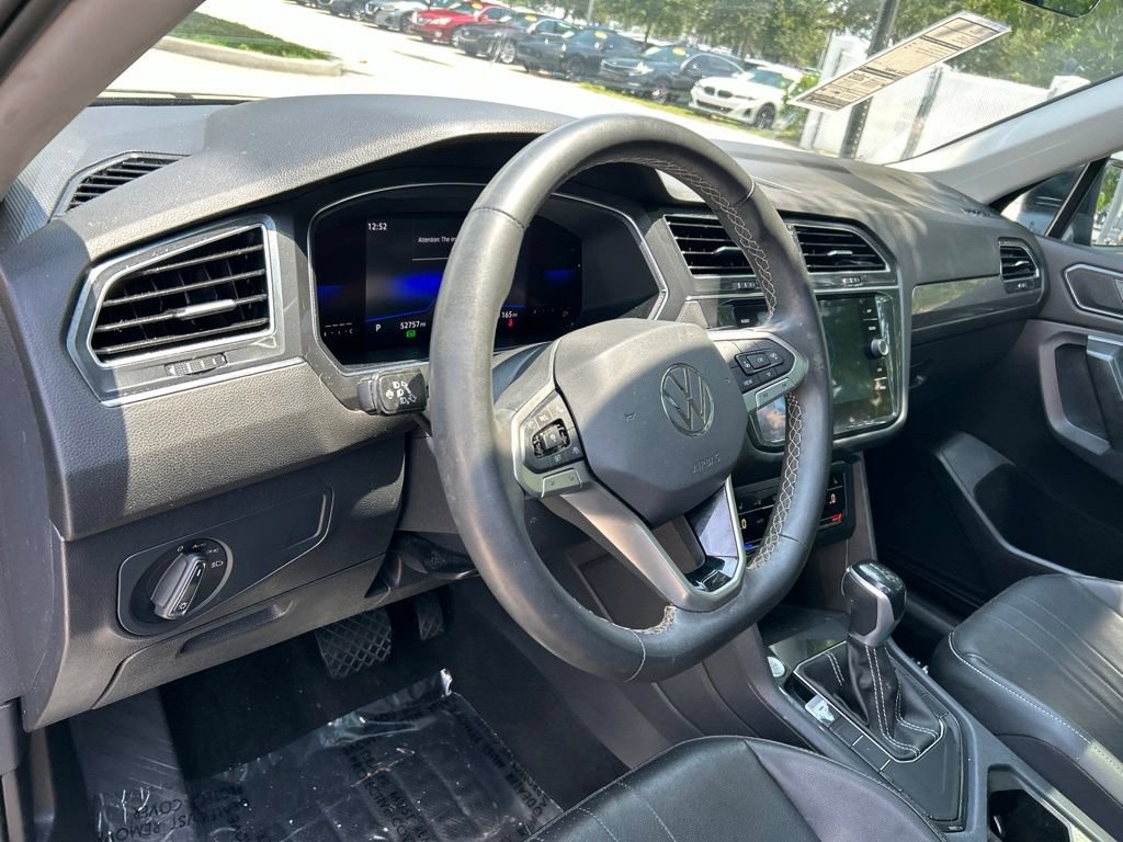 Used 2022 Volkswagen Tiguan SE FWD image 24