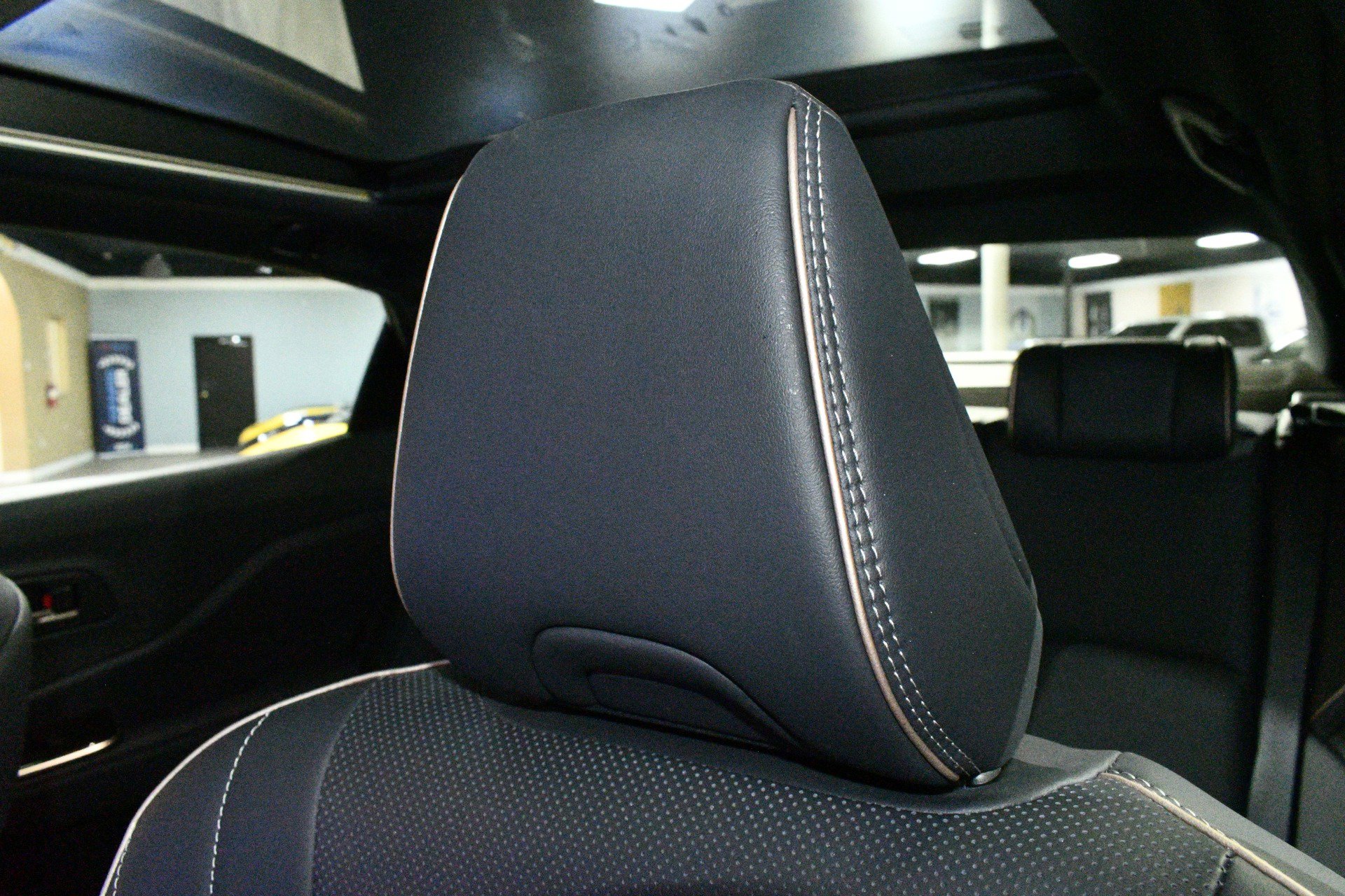 Used 2026 Toyota Crown AWD/4WD image 9