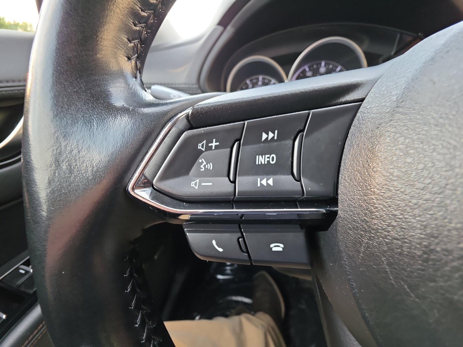 Used 2018 MAZDA CX-5 Grand Touring w/ Premium Package AWD/4WD image 17