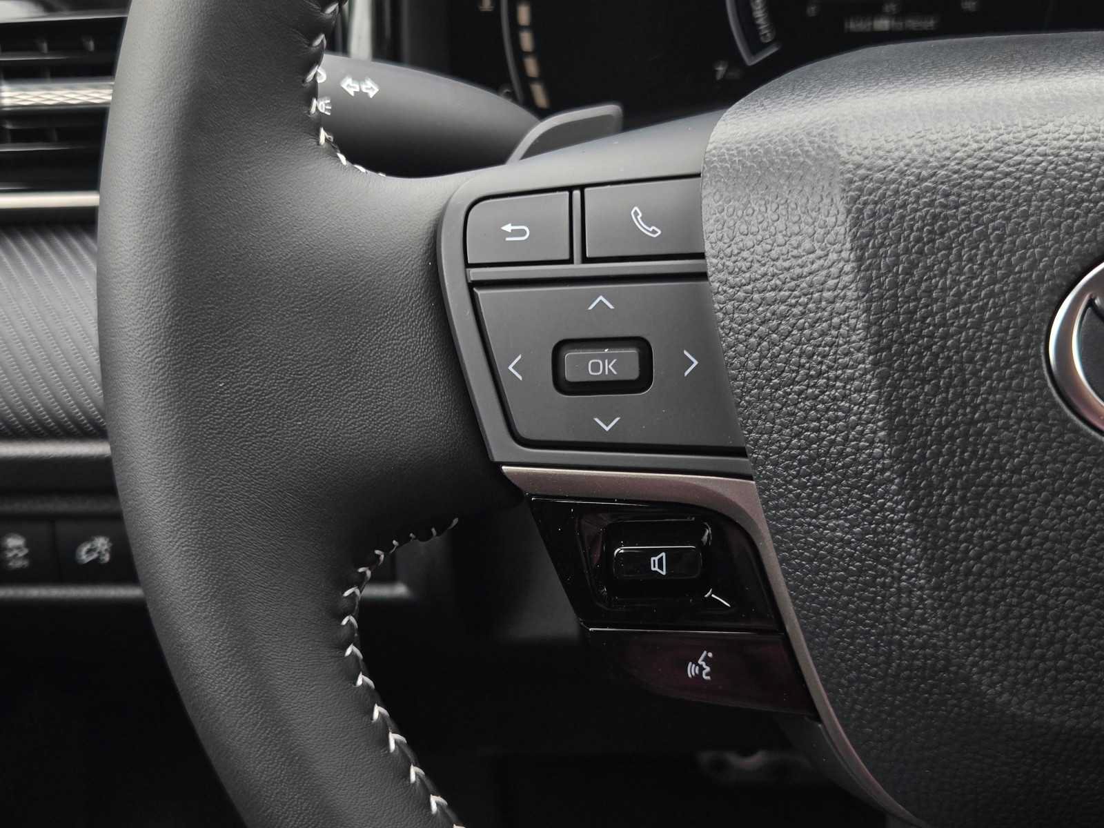Certified 2026 Toyota Camry SE w/ Convenience Package FWD image 21