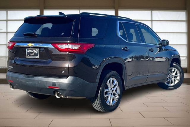 Used 2019 Chevrolet Traverse LT image 2