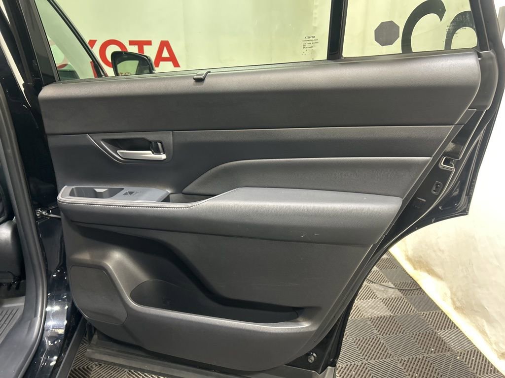 Used 2026 Toyota Grand Highlander Limited image 14