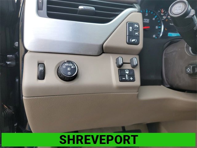 Used 2017 GMC Yukon SLT w/ HD Trailering Package image 18