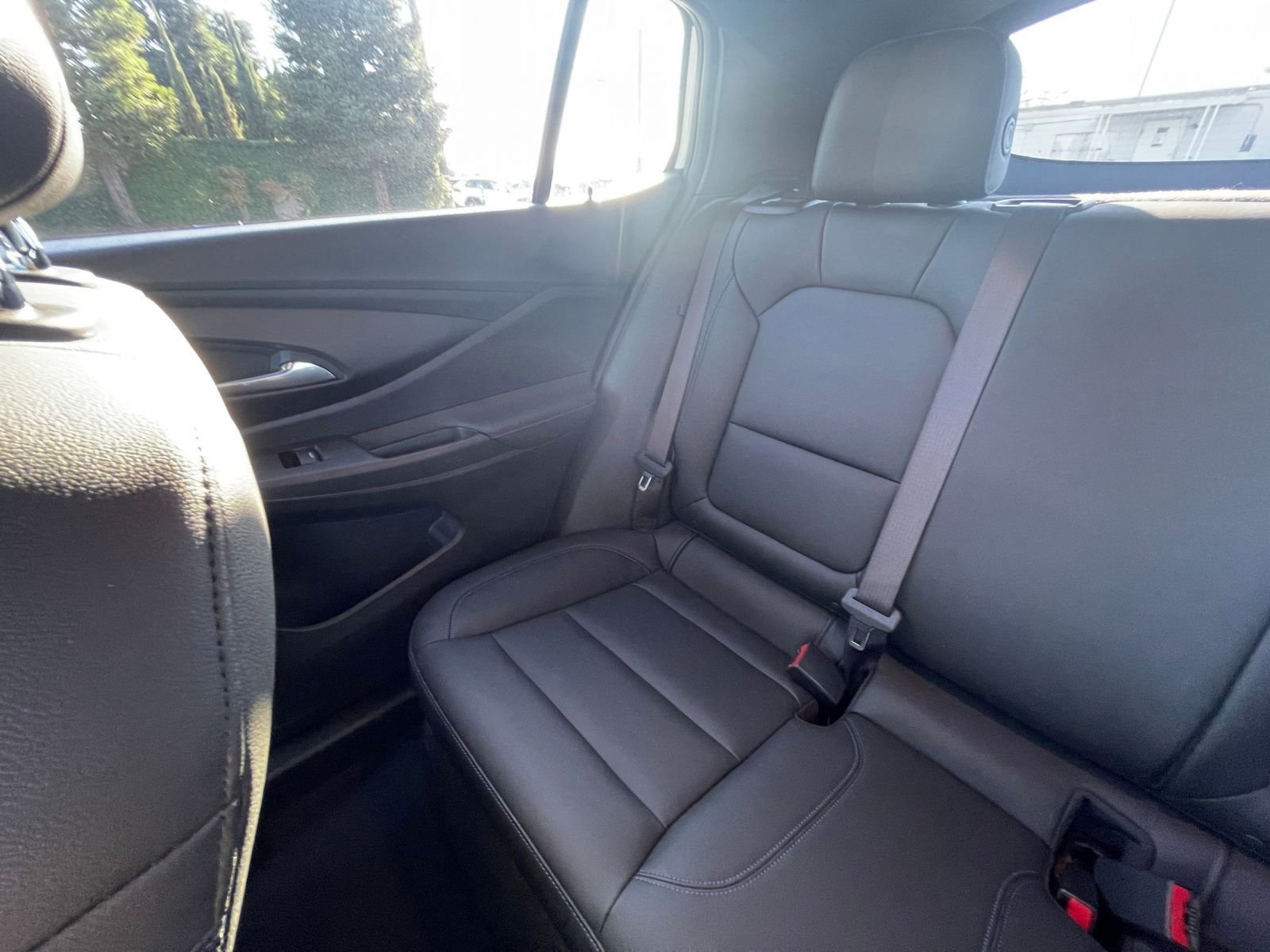 Used 2025 Buick Envista Sport Touring image 34