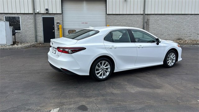 Used 2024 Toyota Camry LE image 29