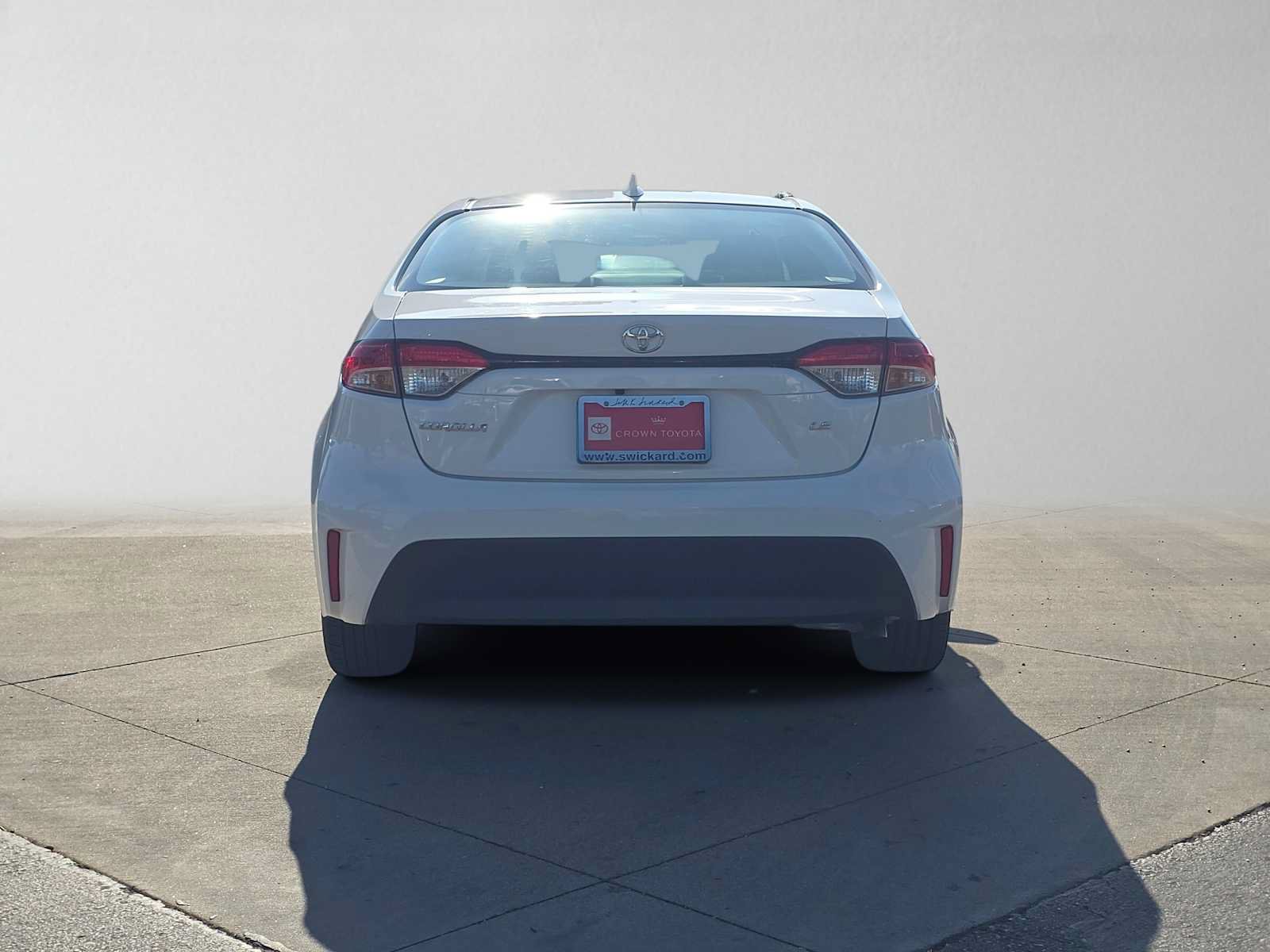 Certified 2025 Toyota Corolla LE FWD image 4