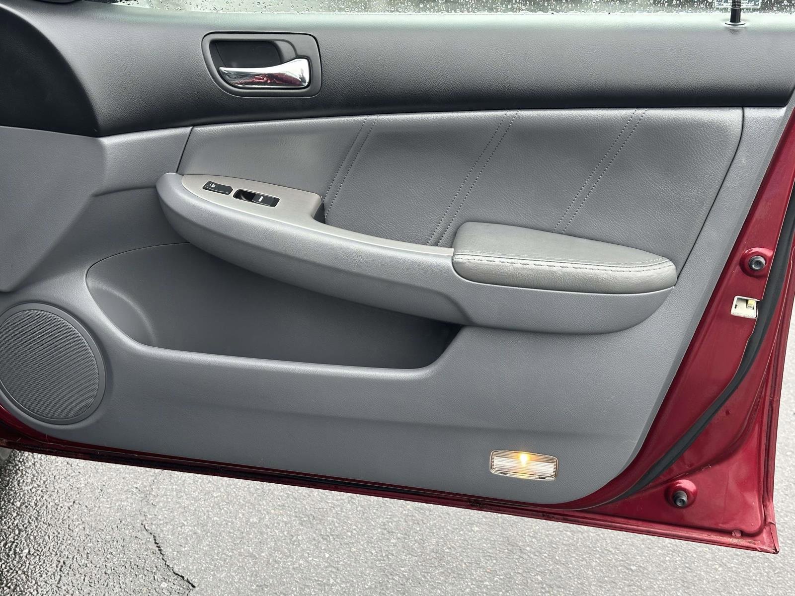 Used 2006 Honda Accord EX-L image 27