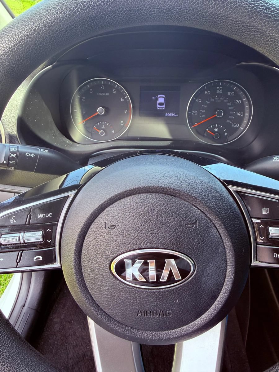 Used 2019 Kia Forte LXS FWD image 11