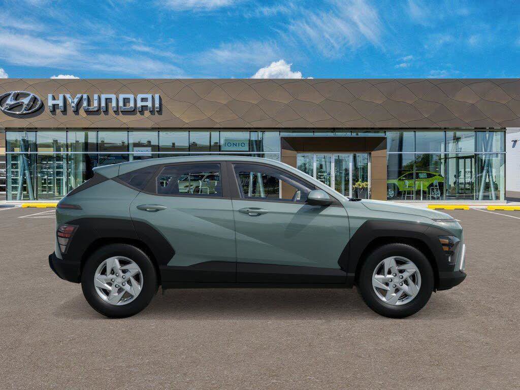 New 2027 Hyundai Kona SE AWD/4WD image 5
