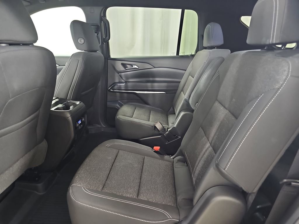 Certified 2026 Chevrolet Traverse LT w/ Midnight/Sport Edition AWD/4WD image 19