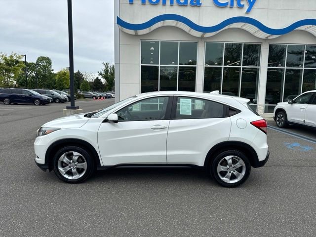 Used 2016 Honda HR-V LX image 5