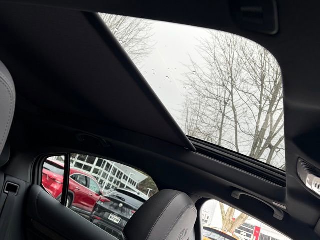 Used 2023 Alfa Romeo Stelvio Ti image 41