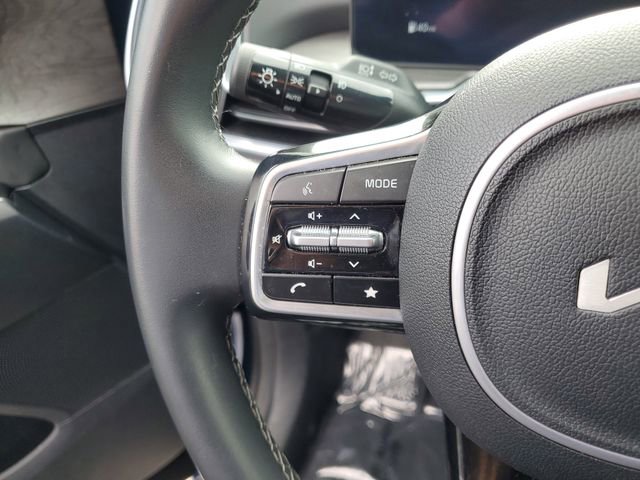 Used 2024 Kia Sorento SX image 23