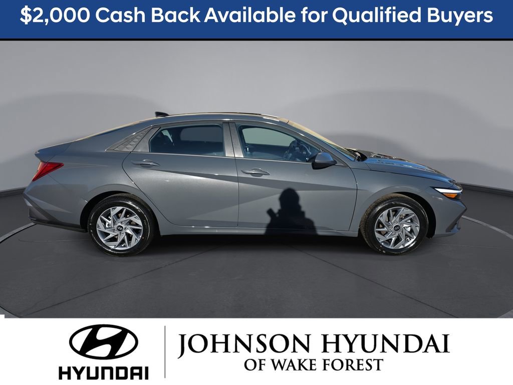 New 2026 Hyundai Elantra Blue image 13