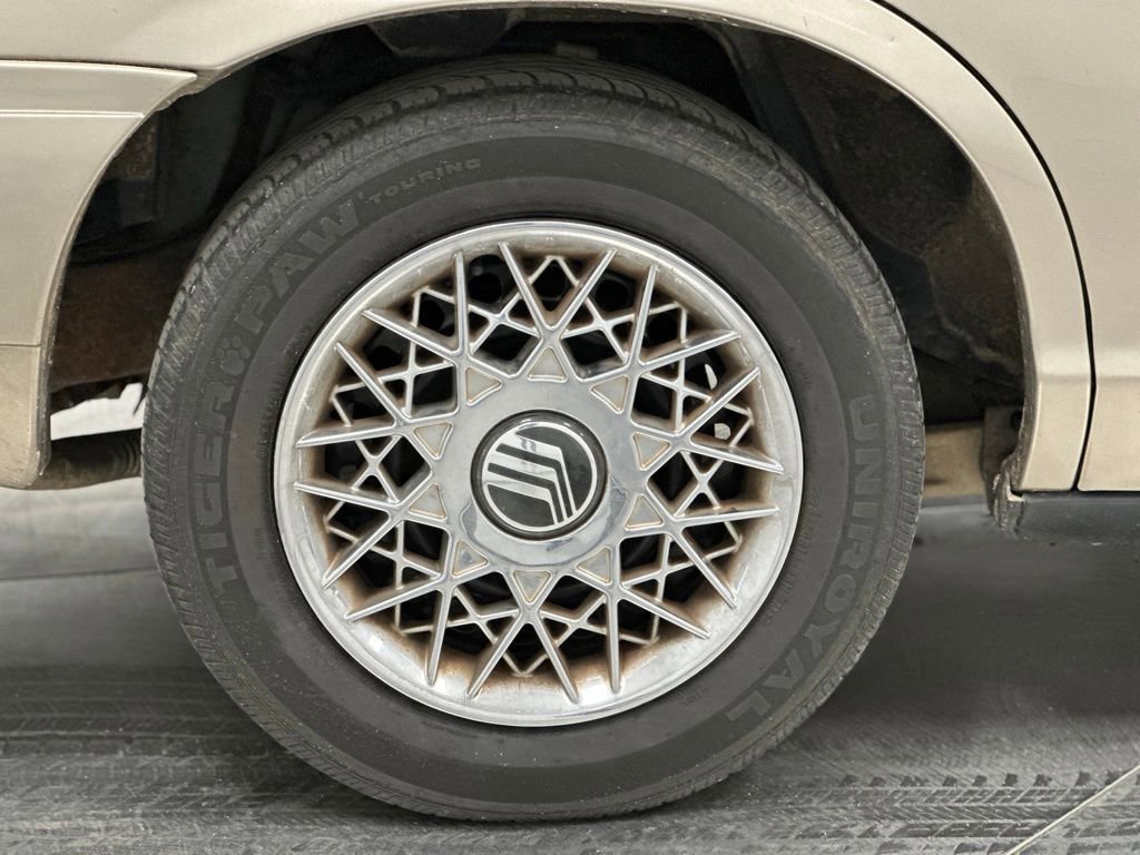 Used 2001 Mercury Grand Marquis GS image 24