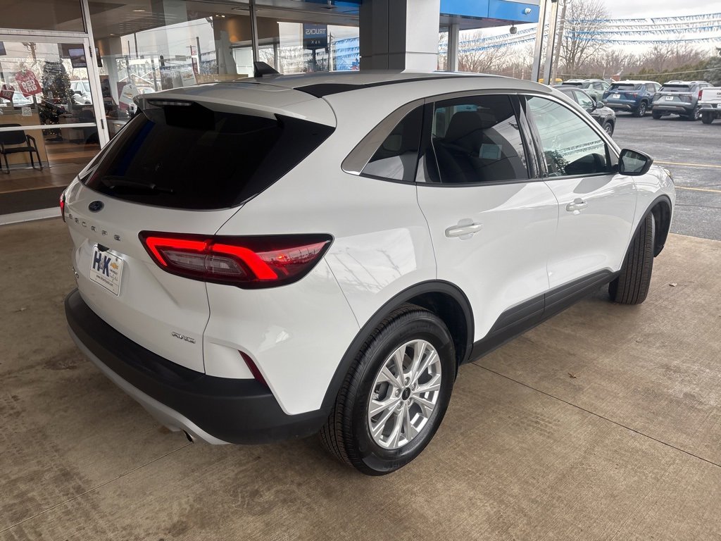 Used 2023 Ford Escape Active image 5