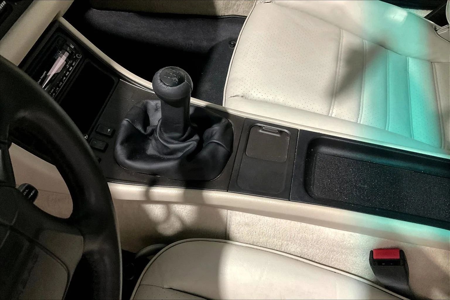 Used 1989 Porsche 944 S2 image 16