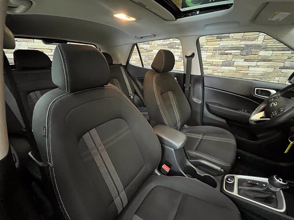 Certified 2023 Hyundai Venue SEL FWD image 22