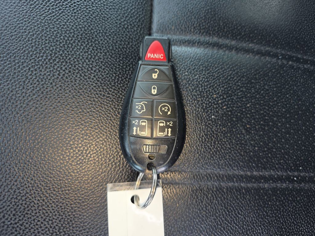 Used 2017 Dodge Grand Caravan GT image 38