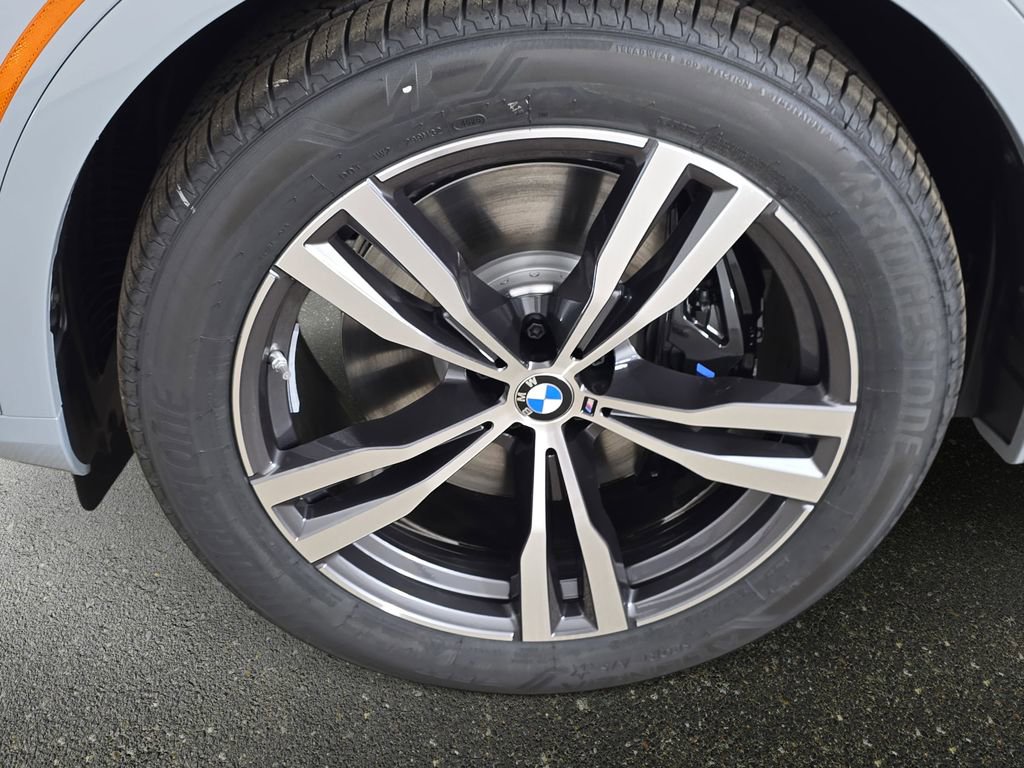 New 2026 BMW X7 xDrive40i w/ Executive Package image 35