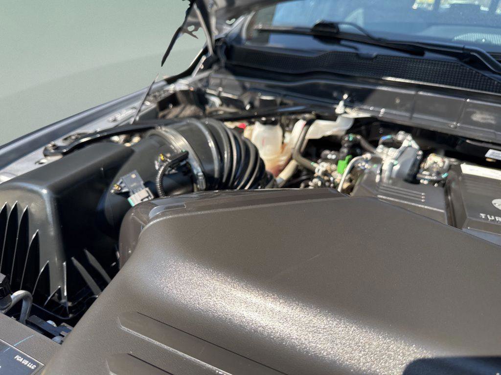 Used 2024 RAM 3500 Tradesman w/ Chrome Appearance Group AWD/4WD image 43