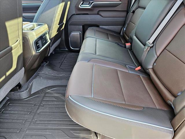 New 2026 GMC Sierra 2500 Denali w/ Denali Reserve Package image 15