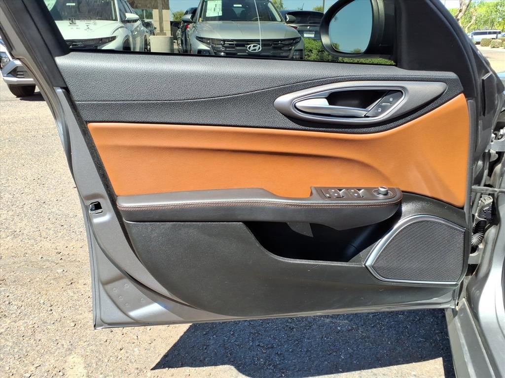 Used 2021 Alfa Romeo Giulia Ti Sport image 18