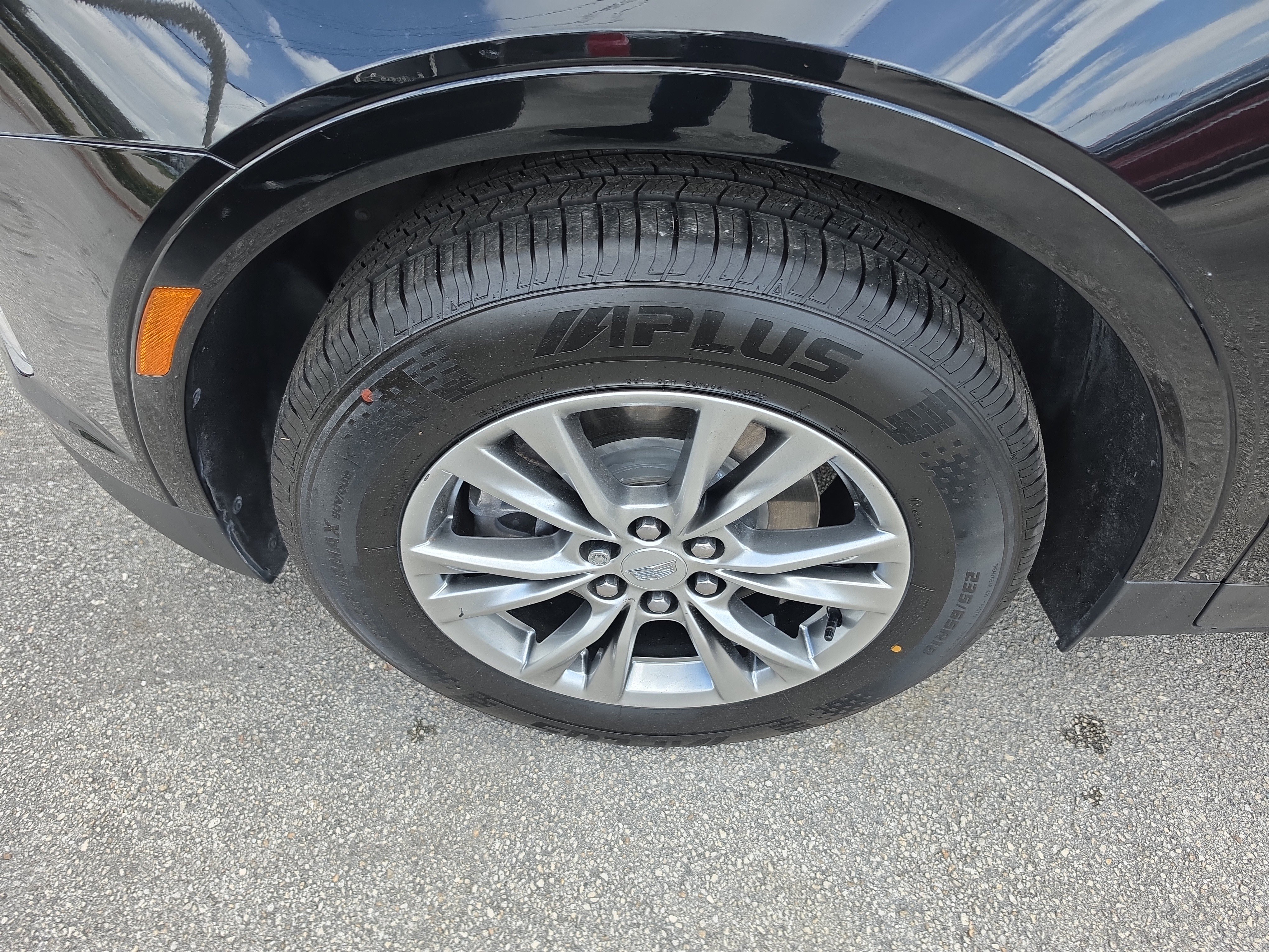 Used 2023 Cadillac XT5 Premium Luxury FWD image 9