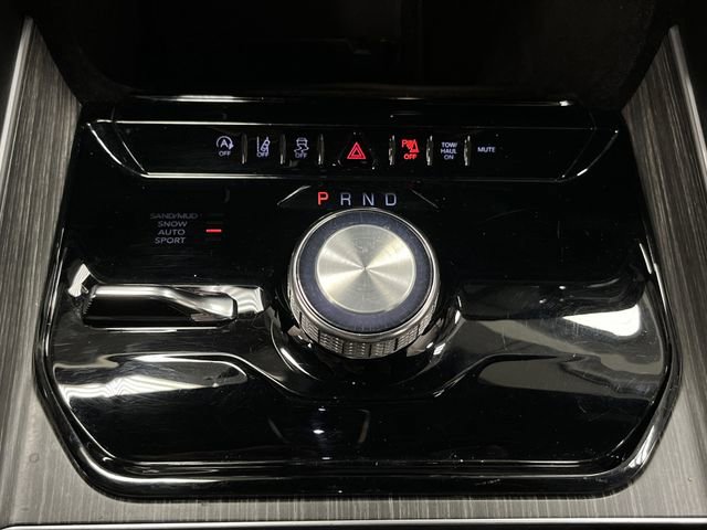 Used 2023 Jeep Wagoneer Series II w/ Premium Group I image 23