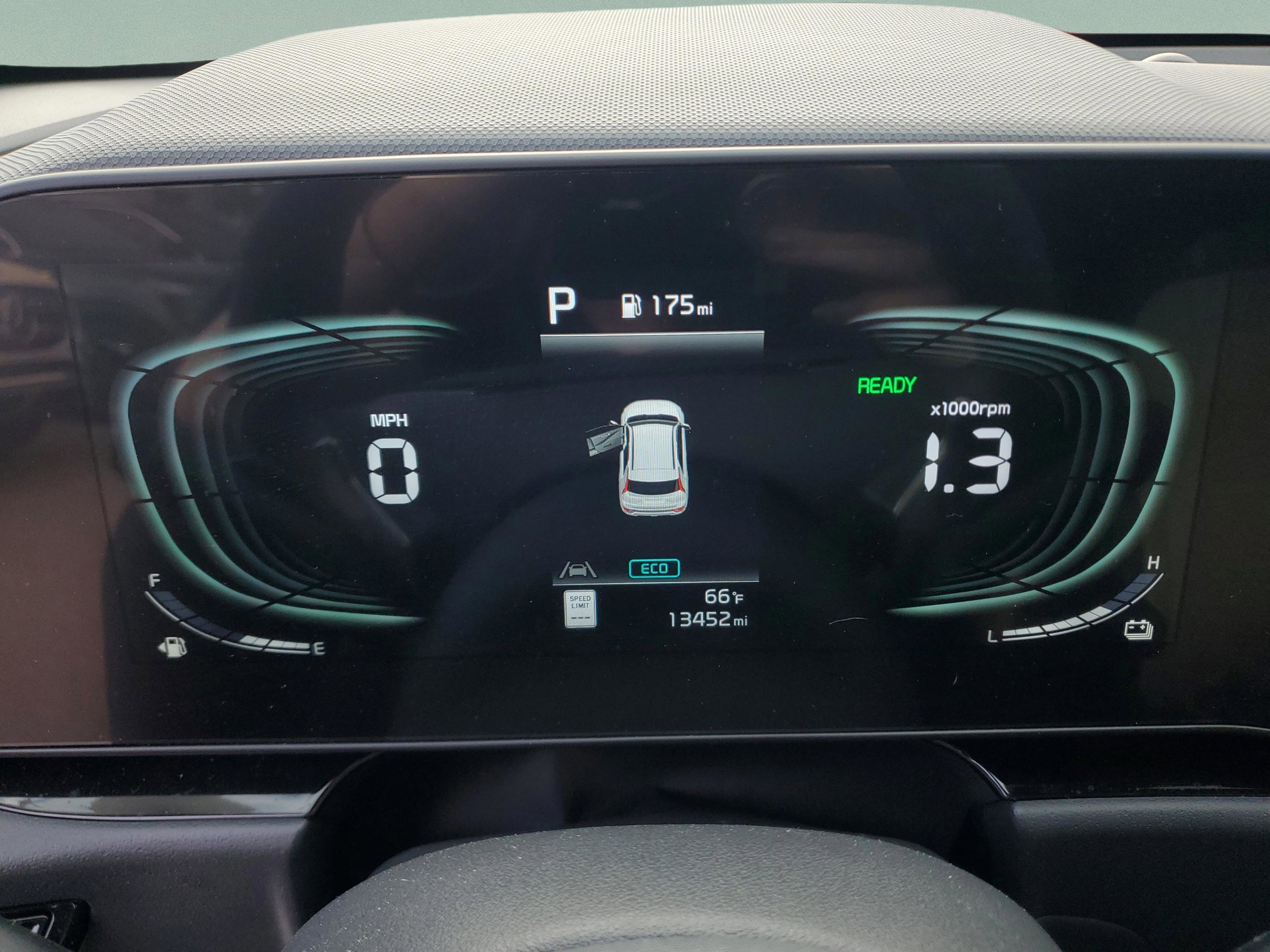 Certified 2024 Kia Niro SX Touring image 32