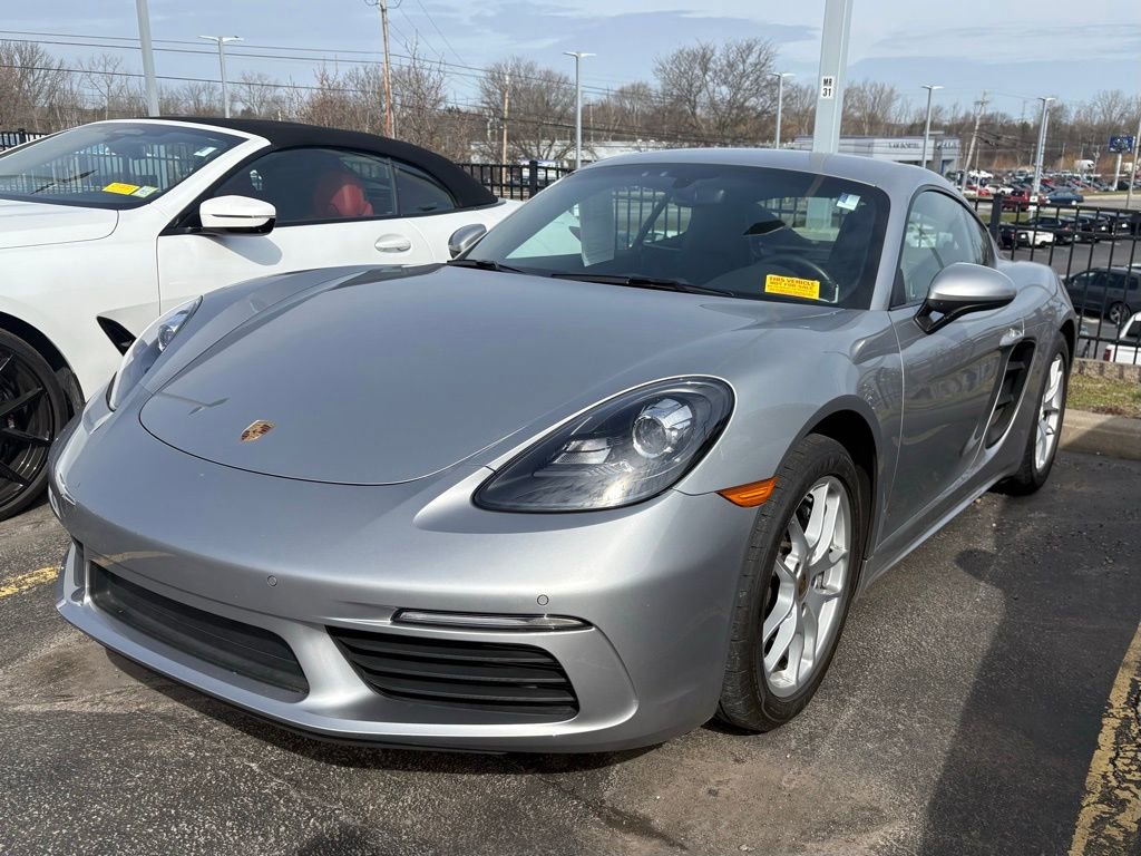 Used 2019 Porsche 718 Cayman image 3