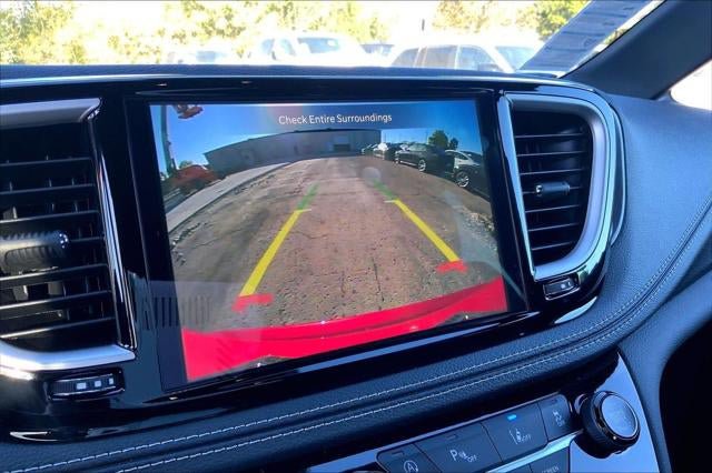 New 2026 Chrysler Pacifica Select w/ S Appearance Package FWD image 46