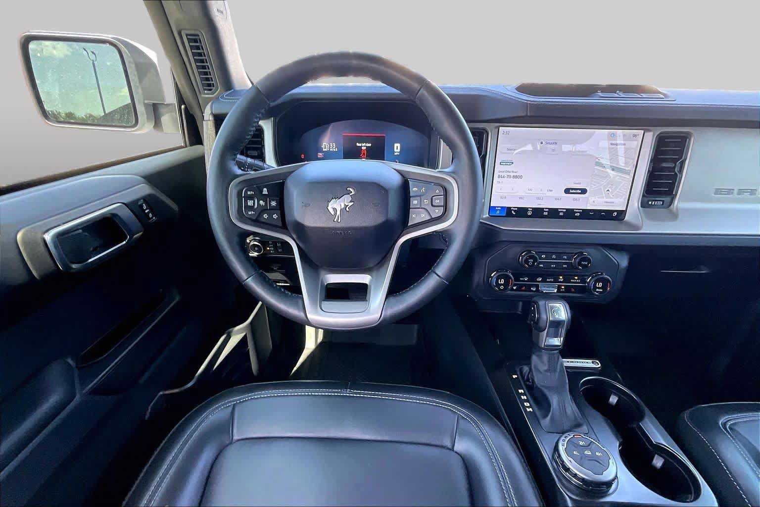Used 2025 Ford Bronco Outer Banks AWD/4WD image 5