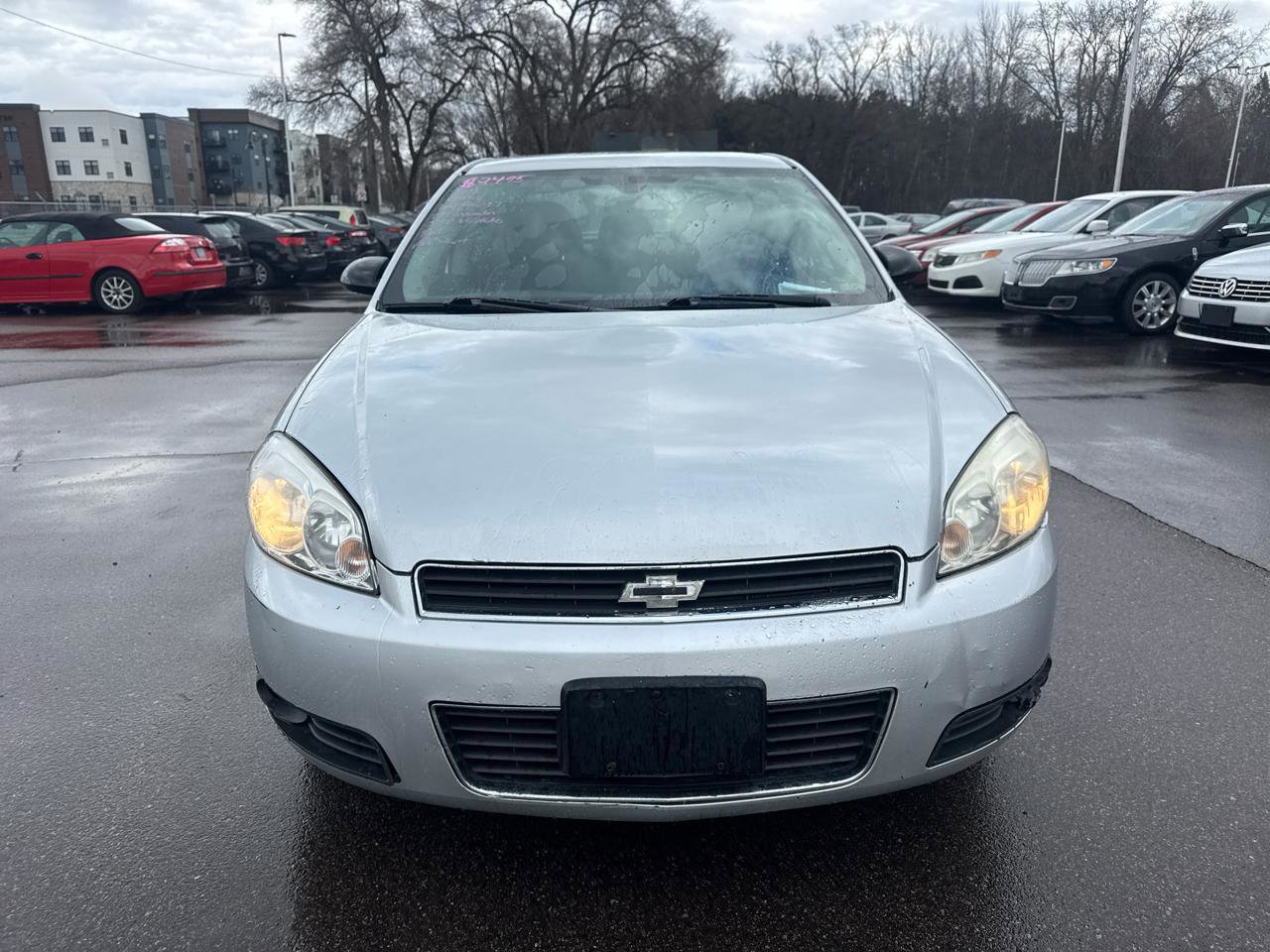 Used 2011 Chevrolet Impala LT image 2