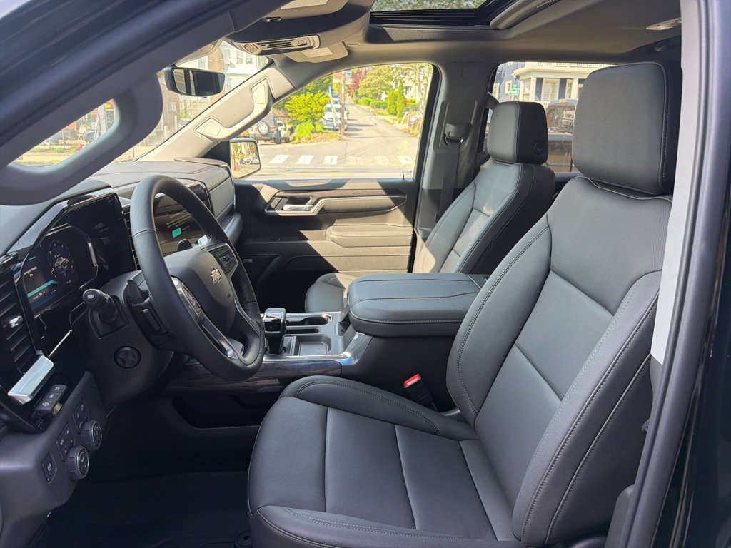 New 2026 Chevrolet Silverado 1500 LTZ w/ Technology Package AWD/4WD image 18