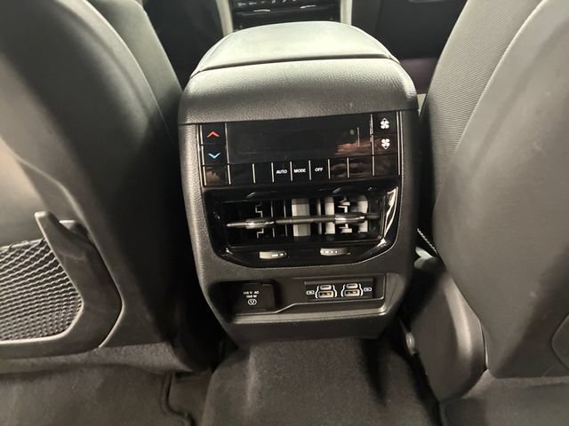 Used 2023 Jeep Grand Cherokee L Laredo AWD/4WD image 19