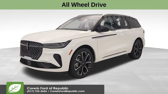 Used 2024 Lincoln Nautilus Reserve w/ Equipment Group 202A image 3