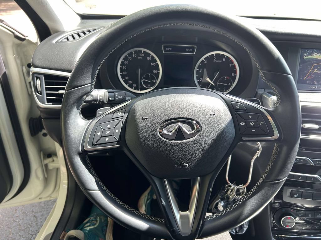 Used 2018 INFINITI QX30 Premium w/ Navigation Package FWD image 21