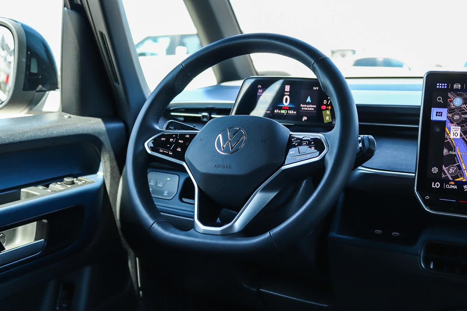 New 2025 Volkswagen ID. Buzz Pro S RWD image 16