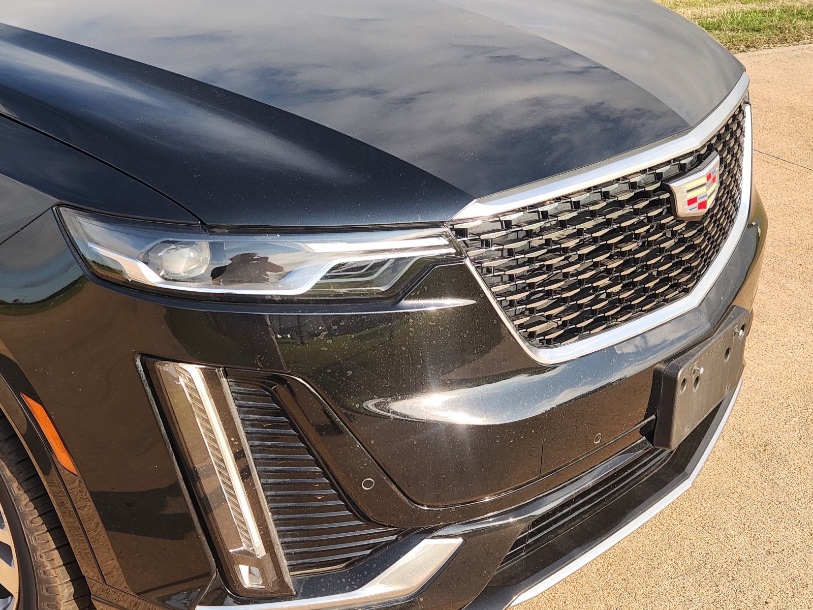 Used 2023 Cadillac XT6 Premium Luxury FWD image 12