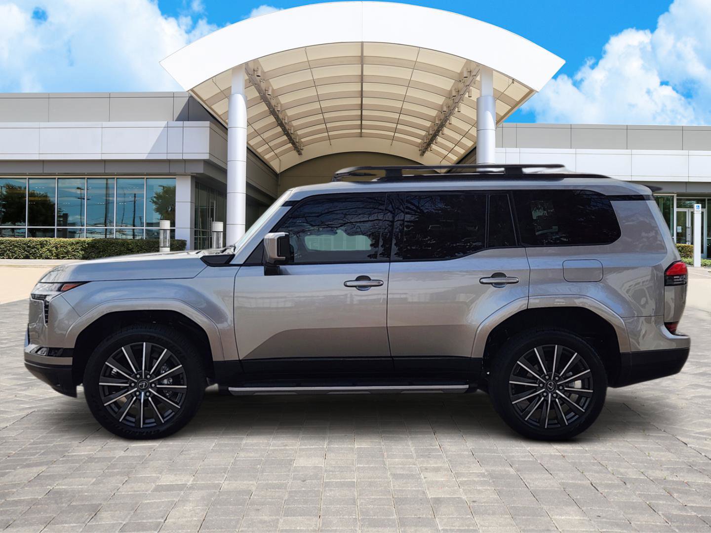 Used 2025 Lexus GX 550 image 3