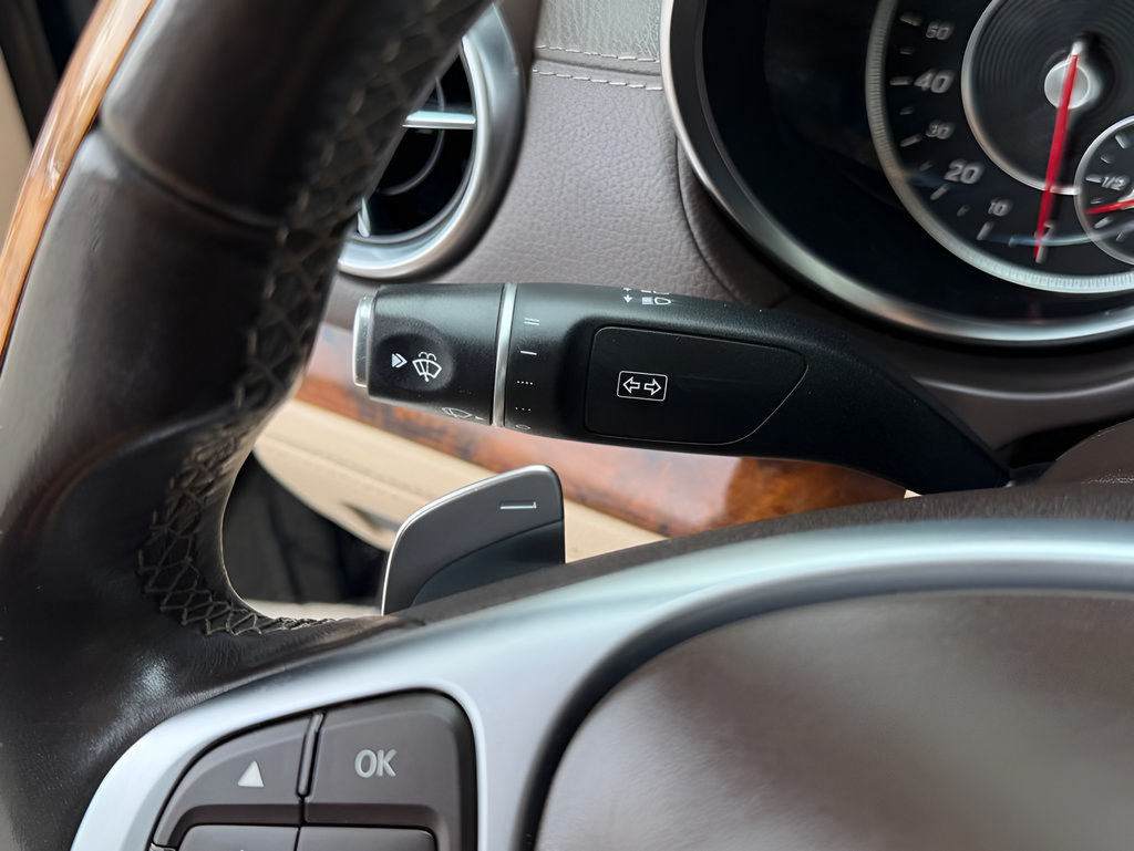 Used 2018 Mercedes-Benz SL 450 image 25