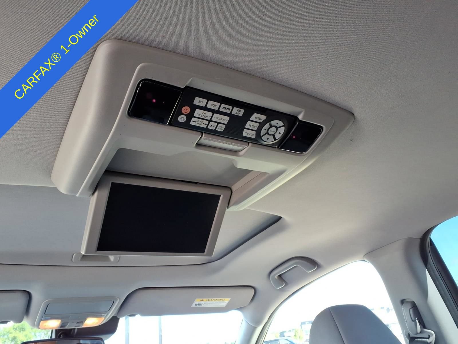 Used 2018 Honda Pilot Touring image 11