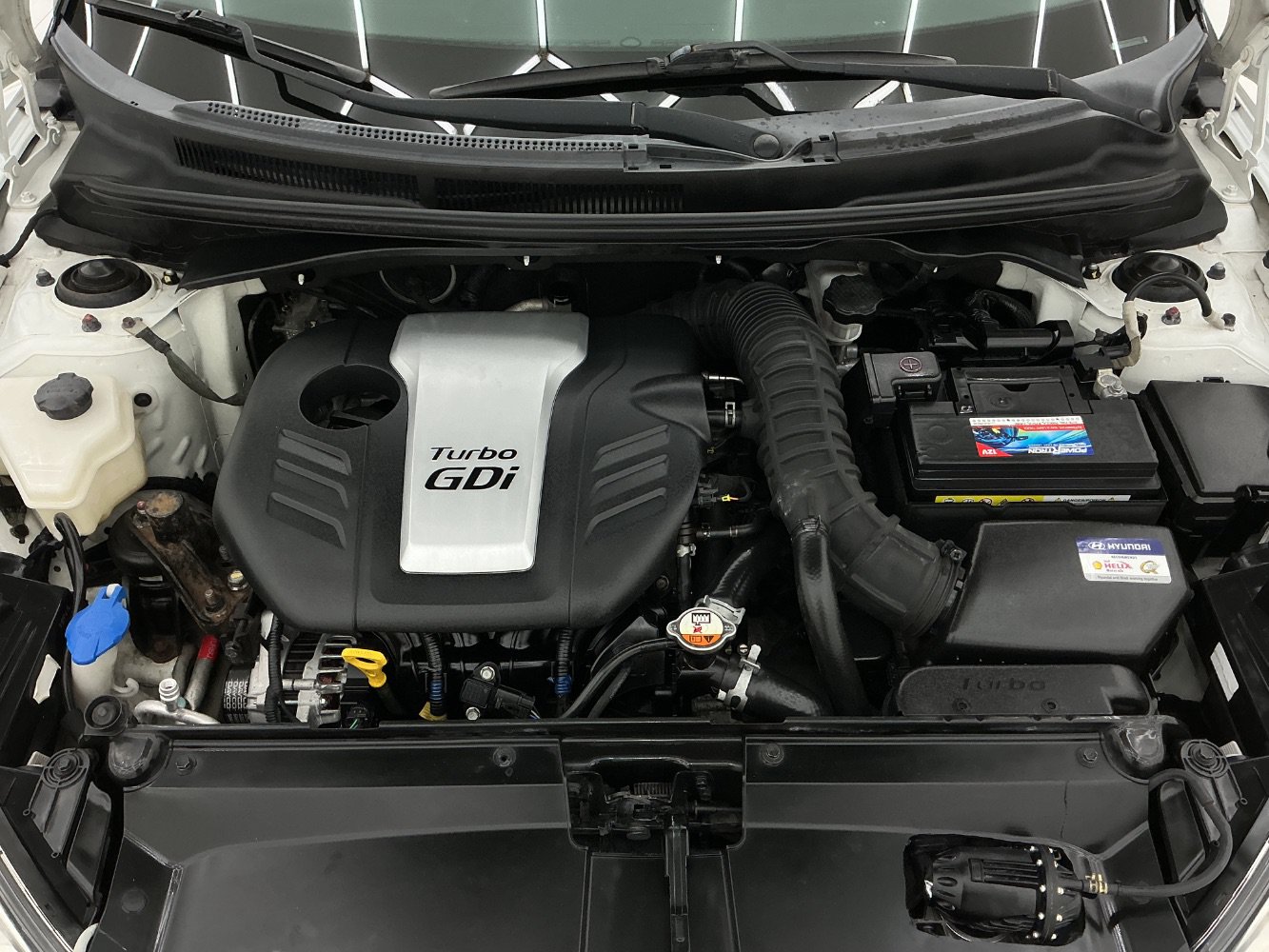 Used 2016 Hyundai Veloster Turbo FWD image 39