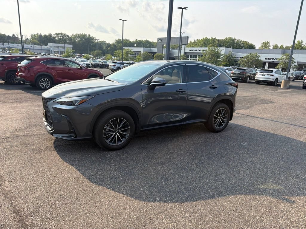 Used 2025 Lexus NX 350 AWD w/ Accessory Package (2T) image 3