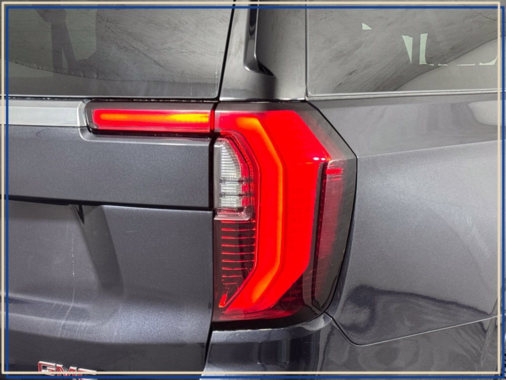 Certified 2025 GMC Yukon XL Denali AWD/4WD image 10